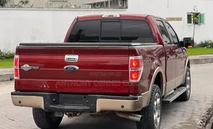 Ford F-150 King Ranch 4dr SuperCrew 4WD 6.5 ft. SB (5.0L 8cyl 6A) 2014 Red