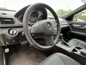 Mercedes-Benz C300 Sport Sedan RWD (3.0L 6cyl 6M) 2010 White