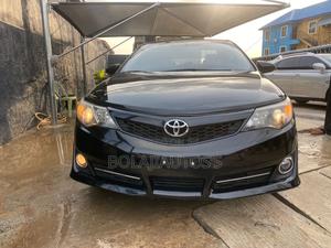 Elegant Toyota Camry Se Sunroof Pictures