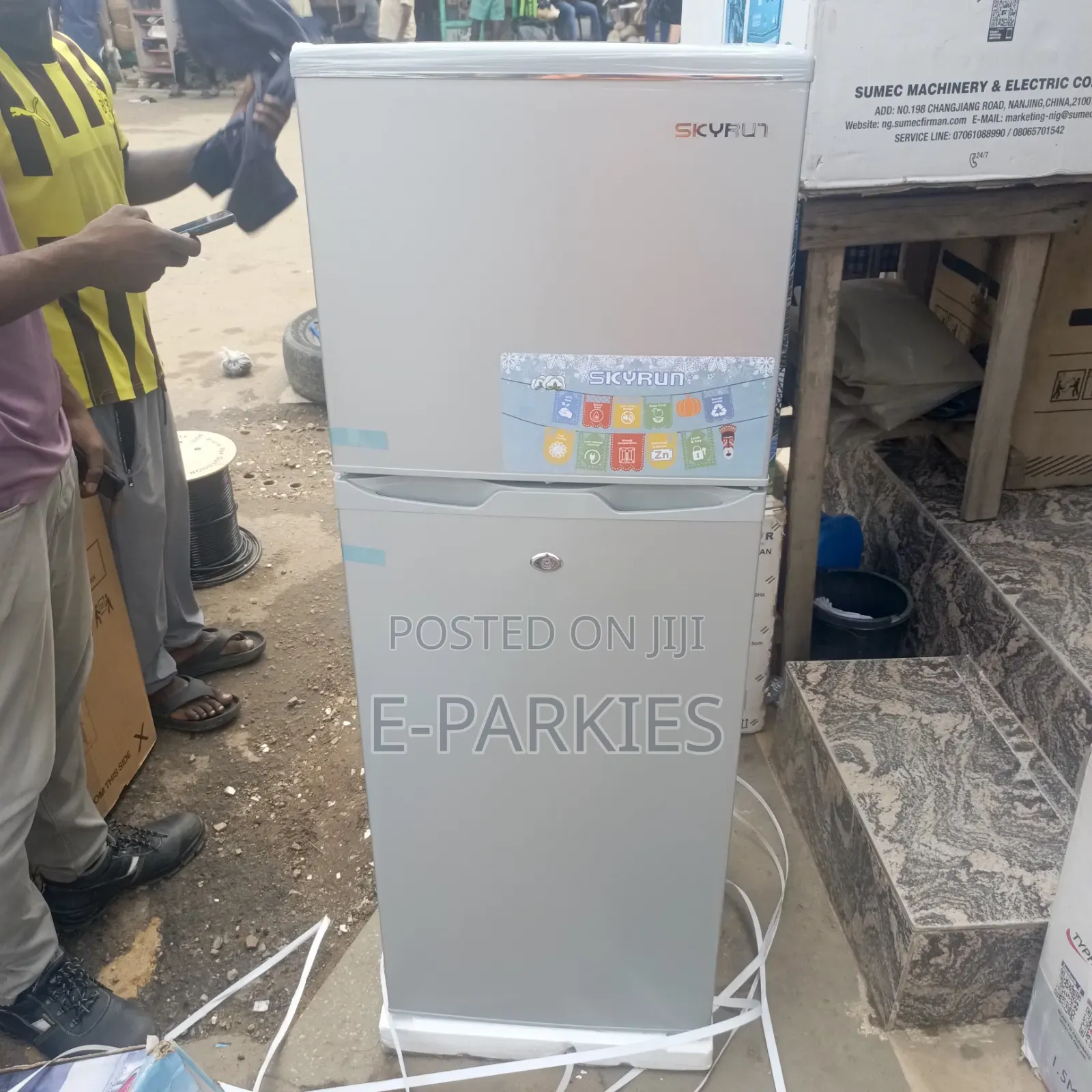 Skyrun Refrigerator Bcd138