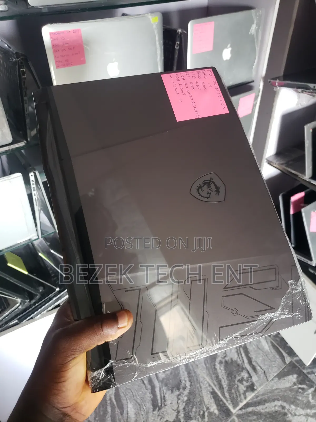 New Laptop MSI Pulse GL76 16GB Intel Core i9 SSD 1T