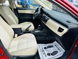 Toyota Corolla LE Premium 4dr Sedan (1.8L 4cyl CVT) 2016 Red