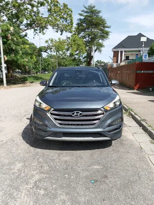 Hyundai Tucson Limited AWD 2017 Gray
