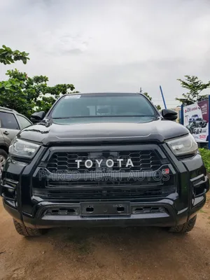 Toyota Hilux 2023 Black