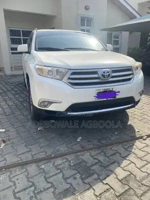 Toyota Highlander Limited 2012 White