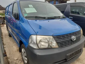 Toyota HiAce 2017 Blue