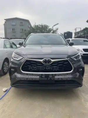 Toyota Highlander Limited AWD 2023 Gray