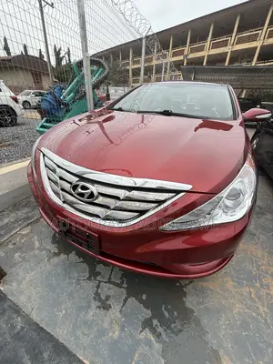 Hyundai Sonata Limited Sedan FWD (2.4L 4cyl 6A) 2013 Red