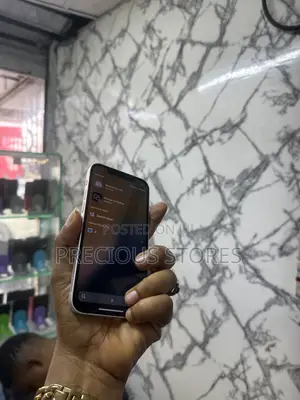 Apple iPhone 12 64 GB White
