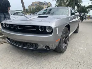 Dodge Challenger 2017 Silver