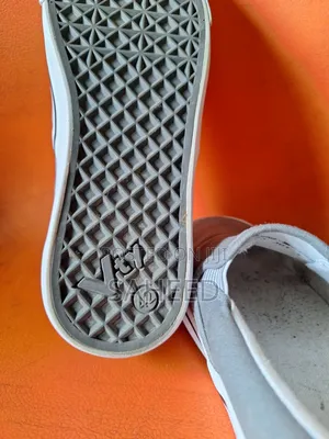 Vty Sneakers