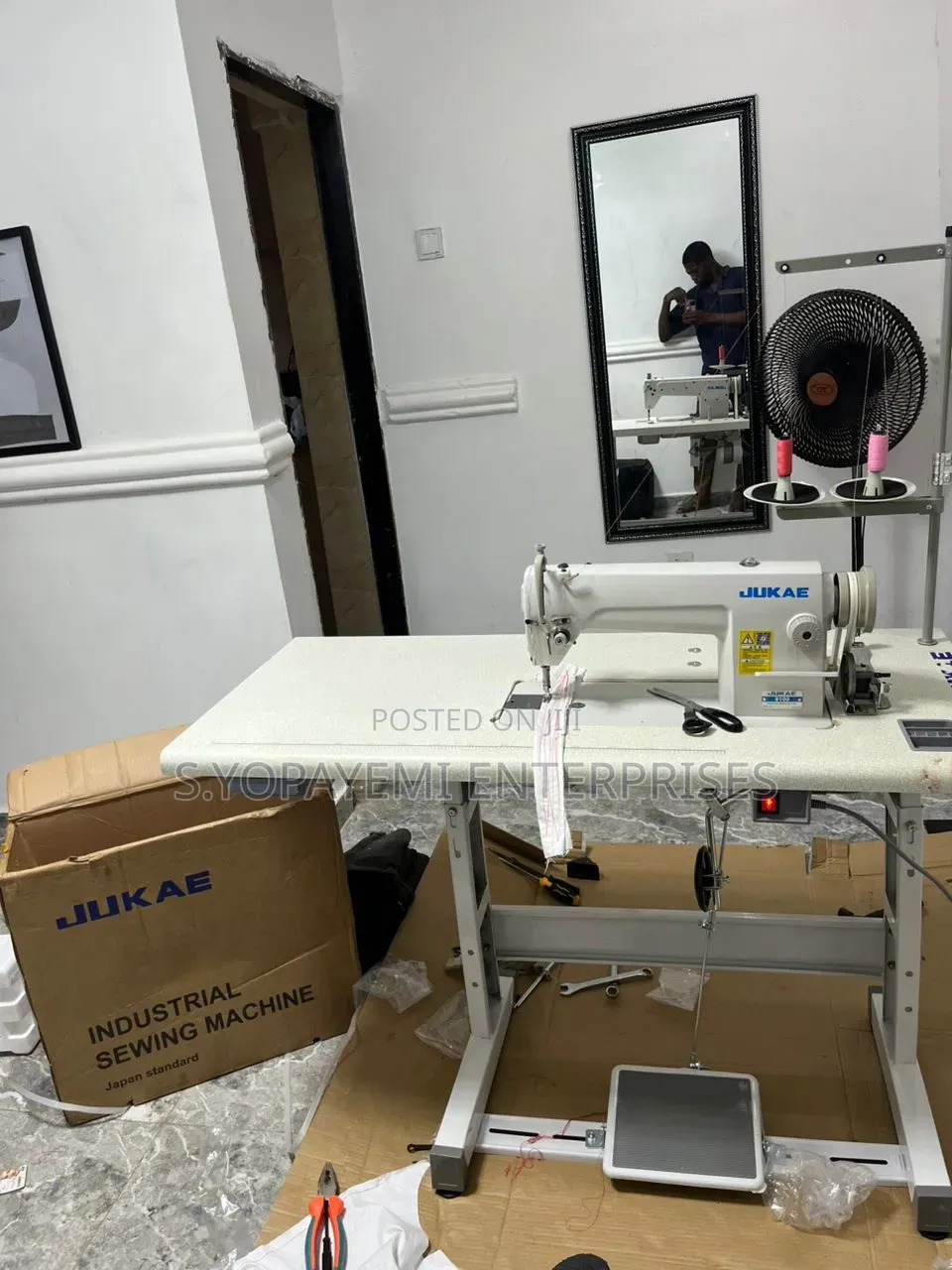 Jukae Industrial Straight Sewing Machine