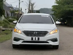 Hyundai Sonata Sport 4dr Sedan (2.4L 4cyl 6A) 2015 White