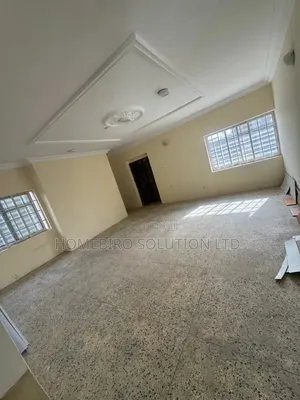 3bdrm Duplex in Oluyole Estate for rent