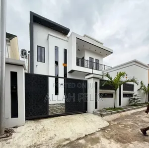 4bdrm Duplex in Life Camp for sale