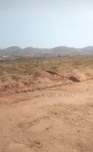 Distress Sale O’Clock. Land in Abuja for Sale