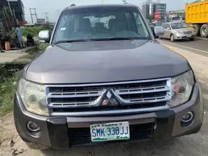 Mitsubishi Pajero 3.0 2012 Brown