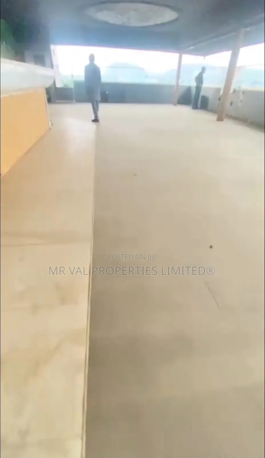 Massive Rooftop Space for Lease