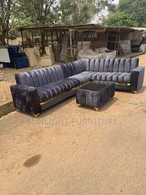 L Shape With Center Table