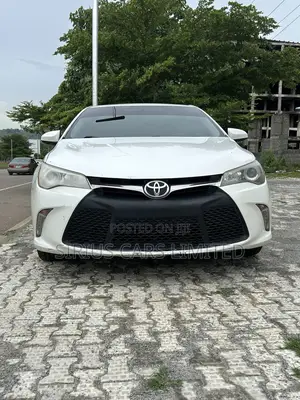 Toyota Camry XSE 4dr Sedan (2.5l 4cyl 6A) 2016 White