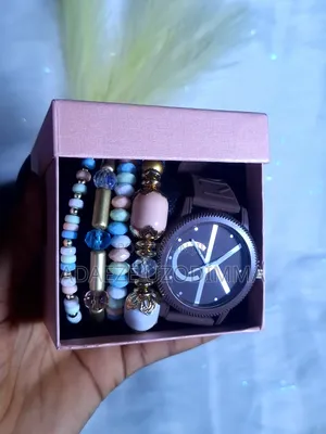 Ck Wristwatch With Fancy Bangles