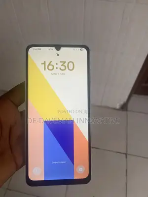 Samsung Galaxy A06 128 GB Silver