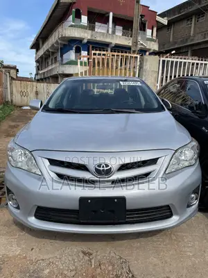 Toyota Corolla L 4dr Sedan (1.8L 4cyl 5M) 2012 Gray
