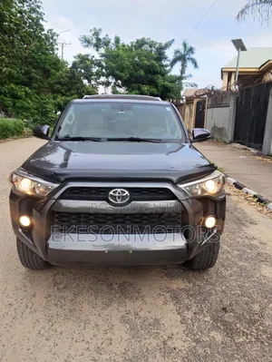 Toyota 4-Runner SR5 Premium 4dr 4x4 (4.0L 6cyl 5A) 2016 Black
