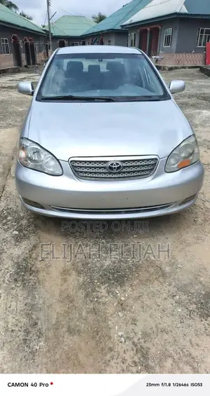 Toyota Corolla 2008 Gray