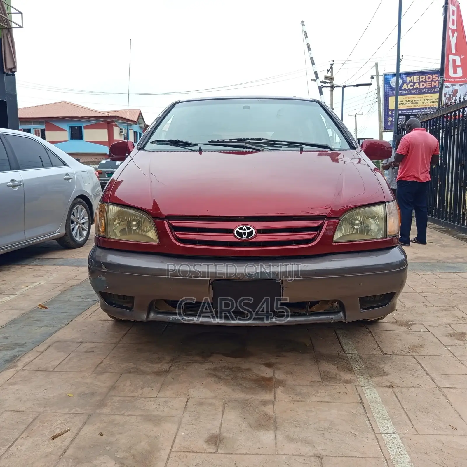 Toyota Sienna 2000 Red