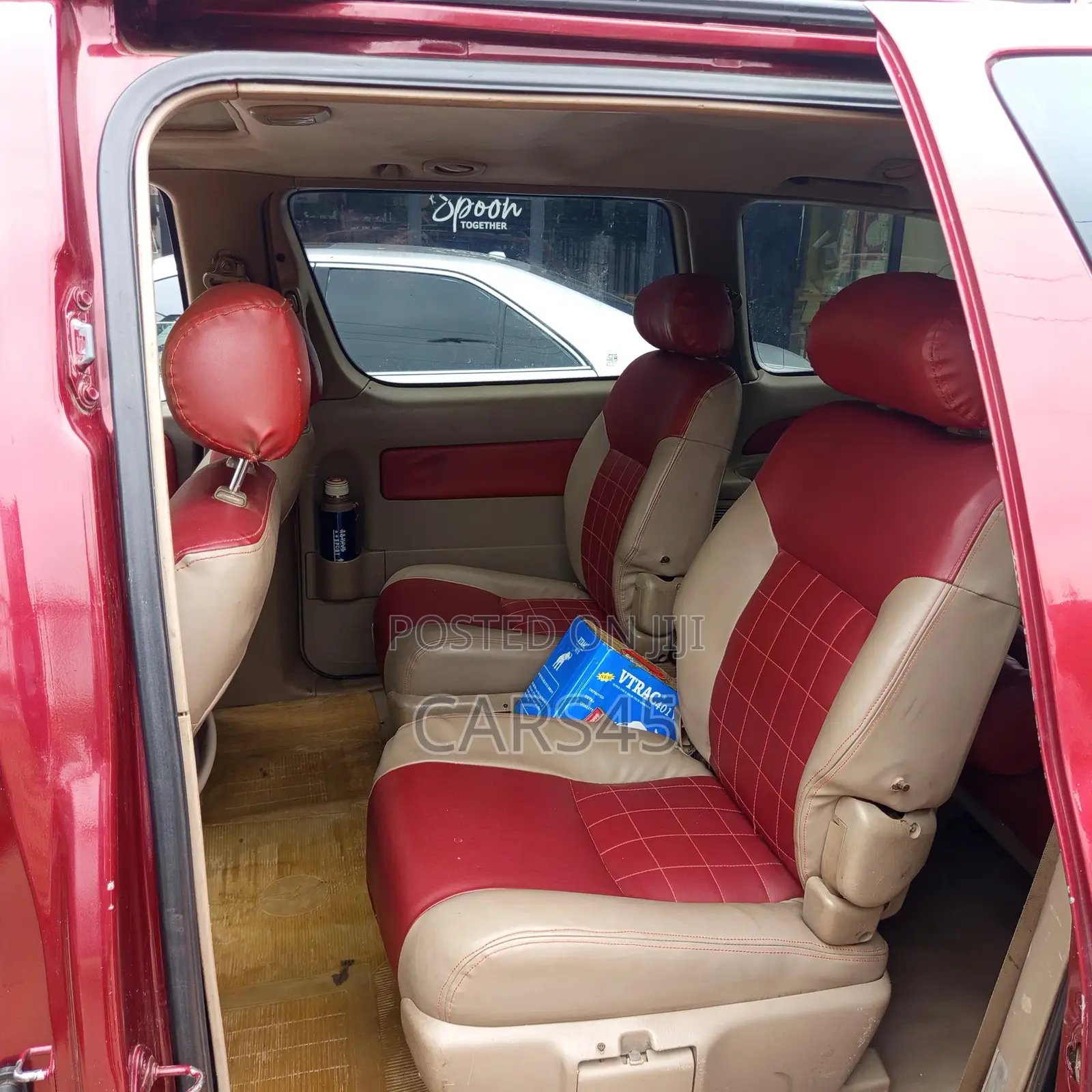 Toyota Sienna 2000 Red