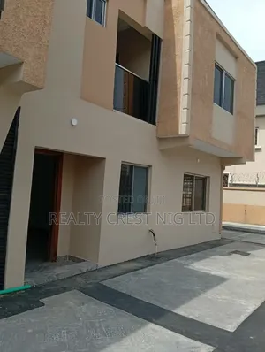 3bdrm Duplex in Mende for rent