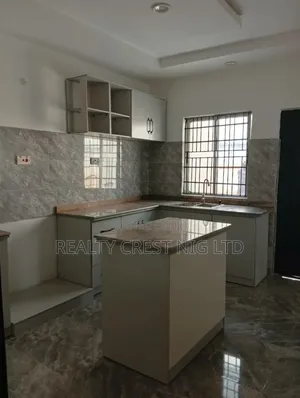 3bdrm Duplex in Mende for rent
