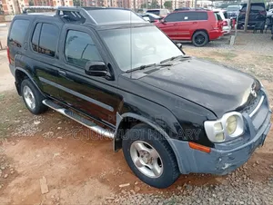 Nissan Pathfinder 2004 Black