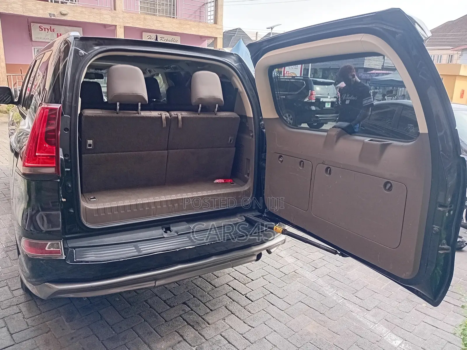 Lexus GX 2011 Black