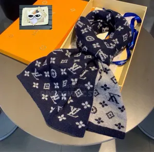 Louis Vuitton Unisex Muffler (The Original Quality)