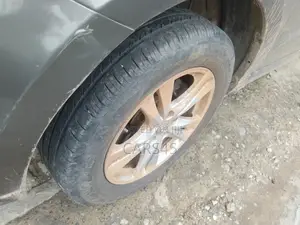 Hyundai Santa Fe 2011 Gray