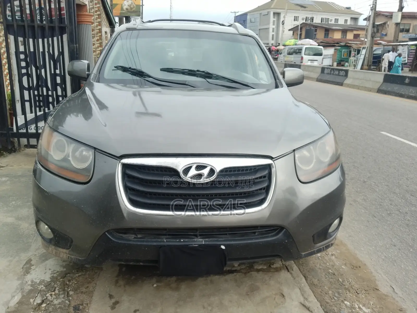 Hyundai Santa Fe 2011 Gray