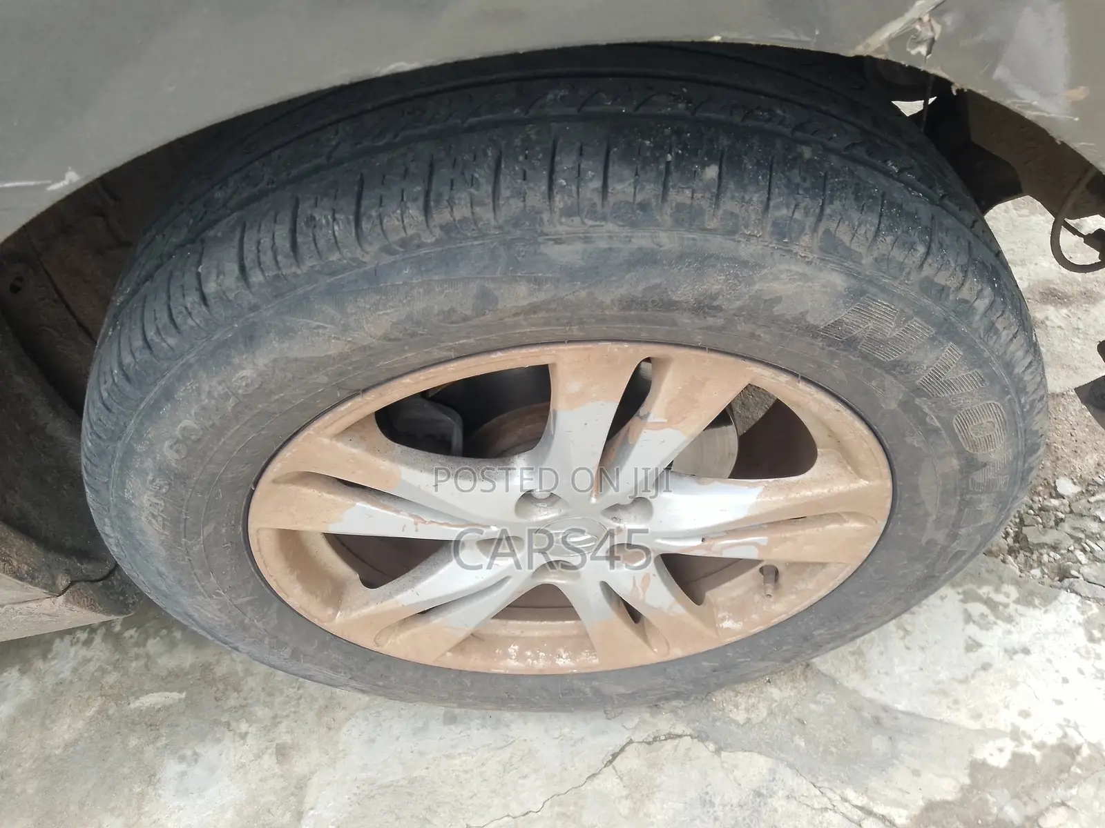 Hyundai Santa Fe 2011 Gray