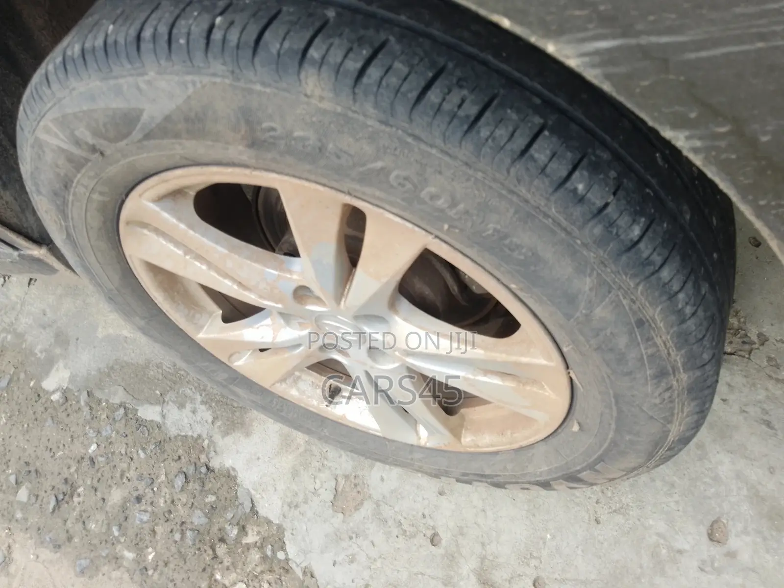 Hyundai Santa Fe 2011 Gray