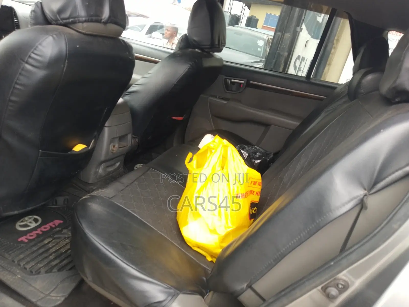 Hyundai Santa Fe 2011 Gray