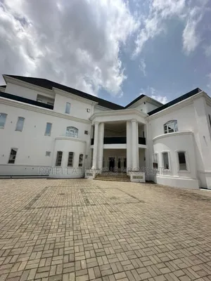 17bdrm Mansion in Asokoro for sale
