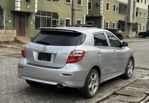 Toyota Matrix S Hatchback AWD (2.4L 4cyl 4A) 2009 Silver