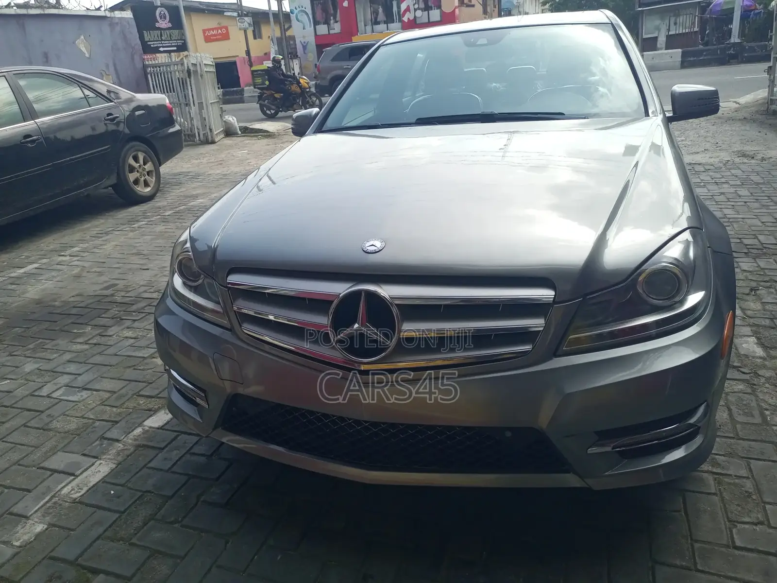 Mercedes-Benz C300 2014 Silver