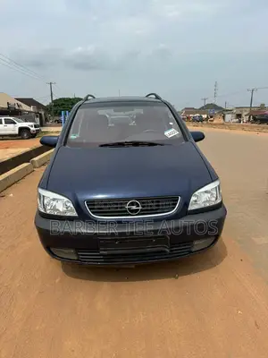 Opel Zafira Snowtrekker 2000 Blue