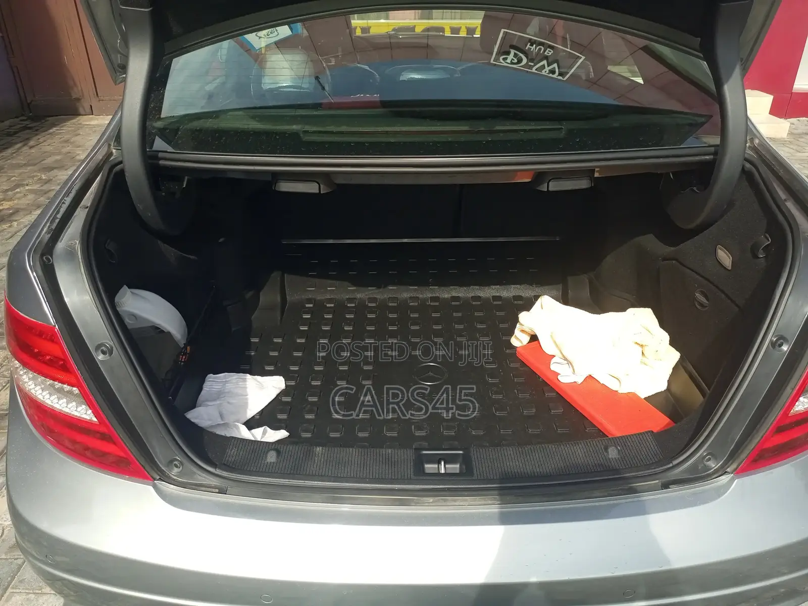 Mercedes-Benz C300 2014 Silver