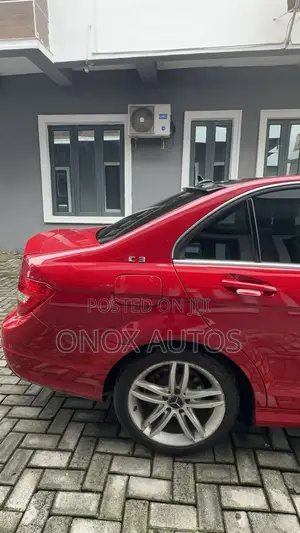 Mercedes-Benz C300 Luxury 4Matic Sedan AWD (3.0L 6cyl 7A) 2012 Red
