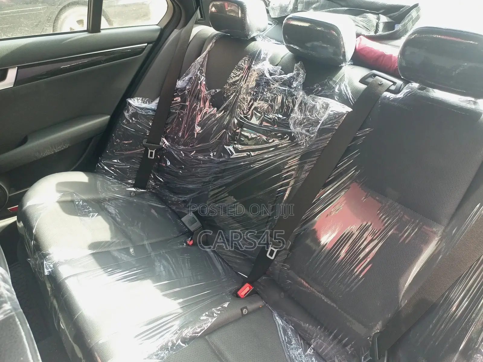 Mercedes-Benz C300 2014 Silver