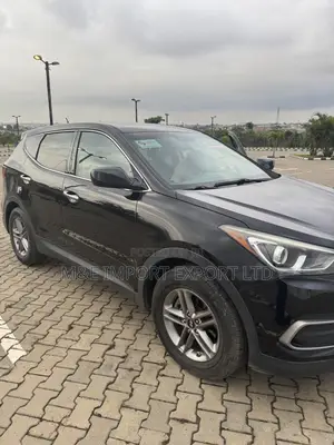 Hyundai Santa Fe 2018 Black