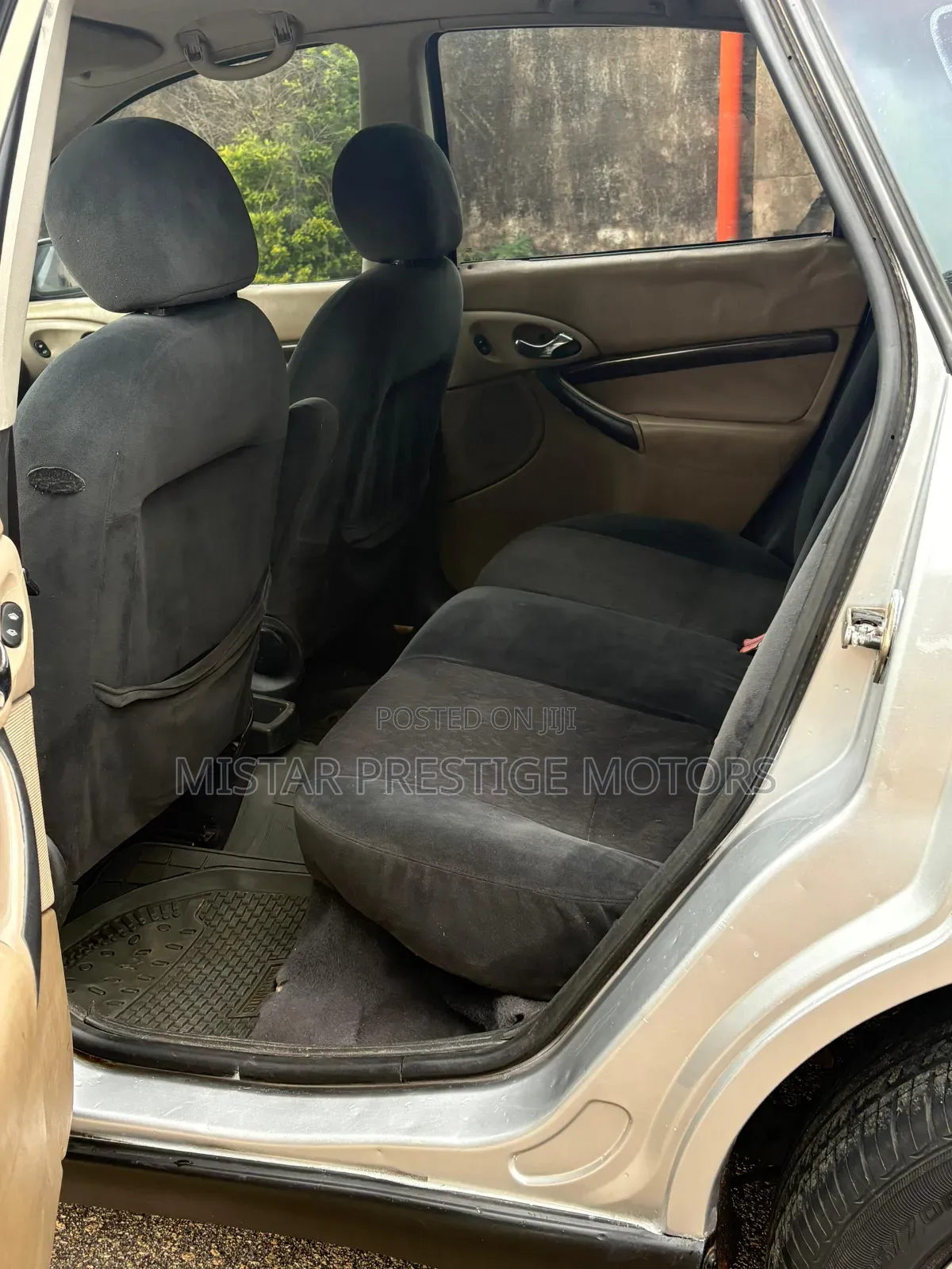 Ford Focus 2012 Silver